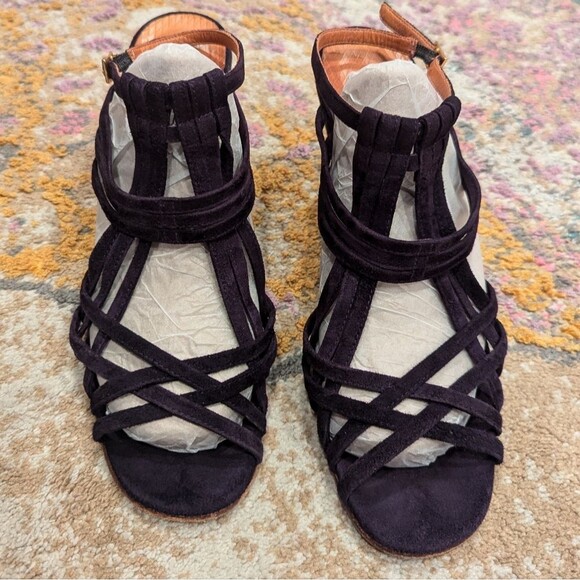 Chie Mihara suede strappy heels sandals - Picture 3 of 11